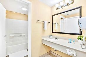 Modern 2 Queen Beds Suite Close to Disney
