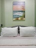 THE 1975 HOTEL EMPIRE