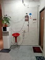 THE 1975 HOTEL EMPIRE