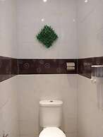 THE 1975 HOTEL EMPIRE