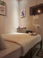 THE 1975 HOTEL EMPIRE