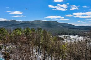 Luxe Condo - Mountain Views - Pool Hot Tub Sauna