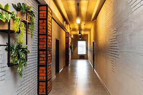Avenue Hotel