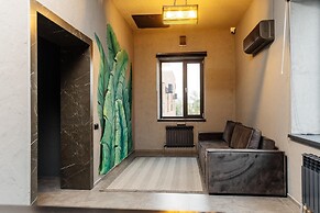 Avenue Hotel