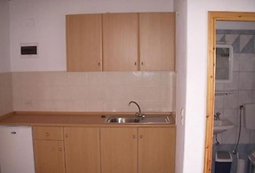 Likourgos beach apartments