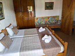 Likourgos beach apartments