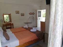 Likourgos beach apartments
