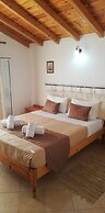 Likourgos beach apartments