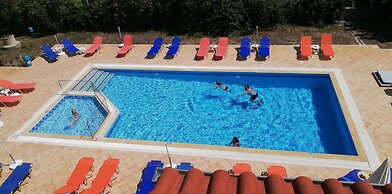 Likourgos beach apartments