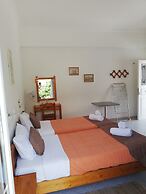 Likourgos beach apartments