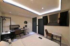 HOTEL141