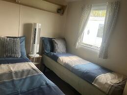 Ashcroft Coast - 2 Bed - Sleeps 4 - Pets Ok