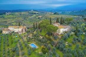 Relaxing Tuscan Countryside Near Florence