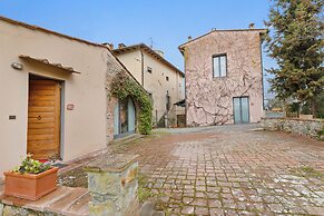 Relaxing Tuscan Countryside Near Florence