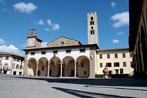 Relaxing Tuscan Countryside Near Florence