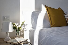 Bright flat near Lambretta Park