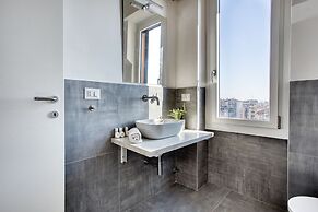 Bright flat near Lambretta Park