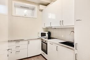 Fløyen Suites - Private Rooms I Location