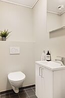 Fløyen Suites - Private Rooms I Location