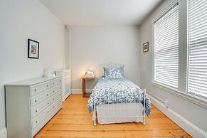 Walk to Harvard Square: Apartment in Cambridge