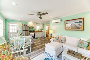 2 Mi to Rockport Beach: Cozy Hideaway!