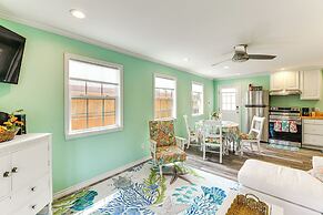 2 Mi to Rockport Beach: Cozy Hideaway!