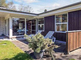4 Star Holiday Home in Hals