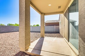 4 Mi to South Mountain Park: Phoenix Area Home