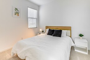 4 Mi to South Mountain Park: Phoenix Area Home