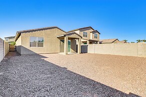 4 Mi to South Mountain Park: Phoenix Area Home