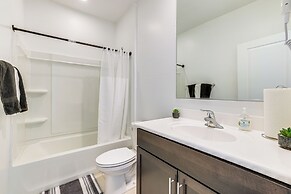 4 Mi to South Mountain Park: Phoenix Area Home