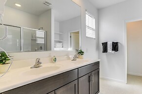 4 Mi to South Mountain Park: Phoenix Area Home