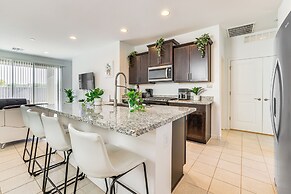 4 Mi to South Mountain Park: Phoenix Area Home