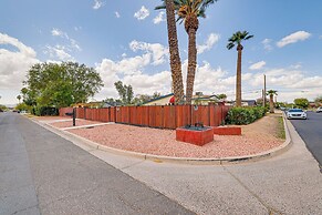 5 Mi to Phoenix Zoo: Poolside Paradise!
