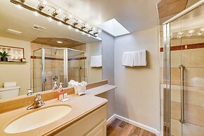 5 Mi to Phoenix Zoo: Poolside Paradise!