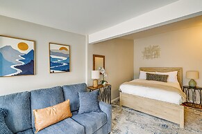 5 Mi to Phoenix Zoo: Poolside Paradise!