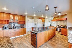 5 Mi to Phoenix Zoo: Poolside Paradise!