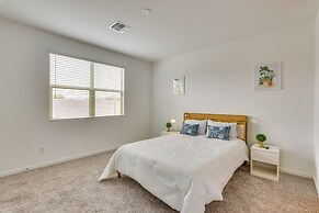 10 Mi to Spring Training: Phoenix Area Home