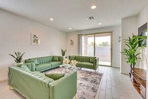 10 Mi to Spring Training: Phoenix Area Home