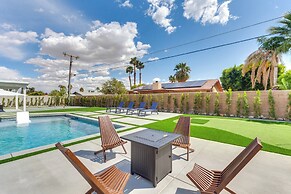 Play & Stay: Backyard Oasis in Palm Springs