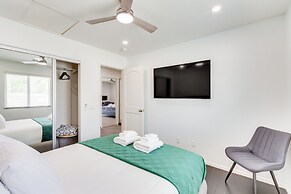 Play & Stay: Backyard Oasis in Palm Springs