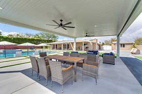 Play & Stay: Backyard Oasis in Palm Springs