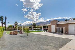 Play & Stay: Backyard Oasis in Palm Springs