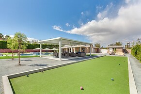 Play & Stay: Backyard Oasis in Palm Springs