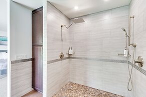 Play & Stay: Backyard Oasis in Palm Springs