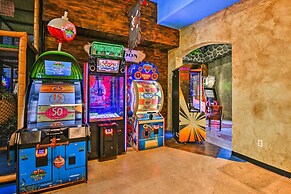 9 Mi to Wdw: Townhouse w/ Balcony in Davenport!