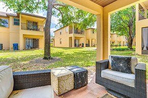 9 Mi to Wdw: Townhouse w/ Balcony in Davenport!