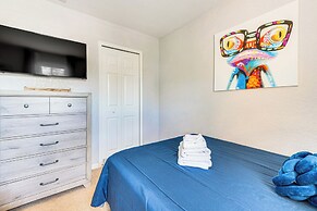 9 Mi to Wdw: Townhouse w/ Balcony in Davenport!