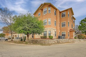 3 Mi to Hospitals: Stylish Condo in San Antonio!