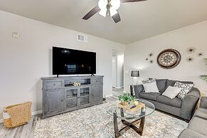 3 Mi to Hospitals: Stylish Condo in San Antonio!